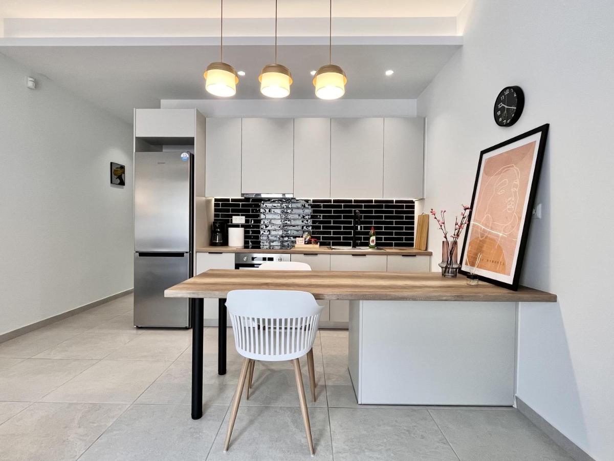 아테네 Chic Getaway Near Stavros Niarchos 아파트 외부 사진